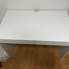 シンプル ホワイト デスク　机　の画像