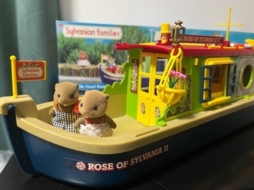 【超レア】シルバニアファミリー エポック社　カナルボート　遊覧船 海外版　箱、取説、おまけにレアなビーバー人形(廃盤　当時品)付き