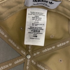 adidas キャップ　シンプルデザイン 試着のみ 52cm の画像