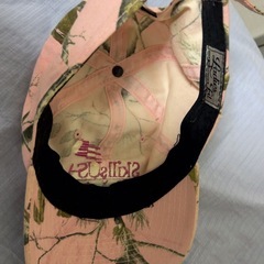 ピンク キャップ　ガーリーカラーの画像