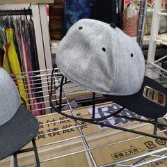 超極上美品　帽子スタンド付き　高級　帽子　キャップの画像