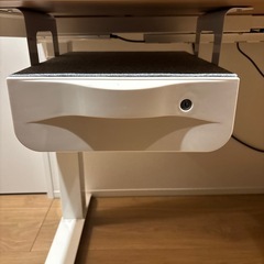 昇降デスクの画像