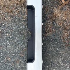 4型ハイエース標準純正りあリアバンパーの画像