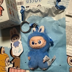 ラブブ　イニシャルラブブ　ピンフォーラブ　O
の画像