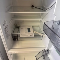 【美品】TOSHIBA 冷蔵庫 3ドア　326Ｌ　2022年式 GR-T33SC (WT)の画像