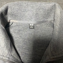 ユニクロ　ハーフジップ スウェット トップスの画像