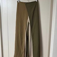 SHEIN すりっとわいどぱんつスリットワイドパンツの画像