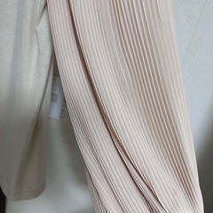 🤍DURAS プリーツ袖トップスの画像