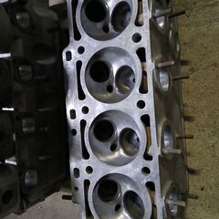 BMW-2002エンジンシリンダーヘツト各種販売.turbo-tii-alpina他の画像