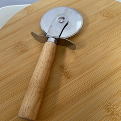 新品未使用 バンブー まな板 直径約25cmラウンド カッティングボードの画像