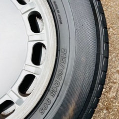 ホイール付きタイヤ1本の画像