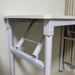 折りたたみテーブル 白の画像