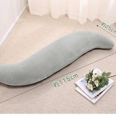 【ほぼ未使用】抱き枕と円座クッションの画像