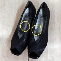 fitfit オープントゥ パンプス 黒 24cm ウェッジヒール フォーマルの画像