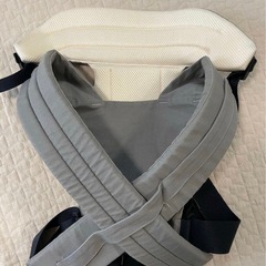 キューズベリー 抱っこ紐 新生児の画像