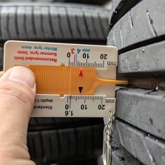 バリ溝 ADVAN db V552 245 40 19 タイヤ 4本セットの画像