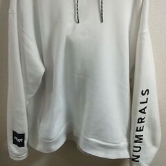 NUMERALS[Mサイズ]パーカーの画像