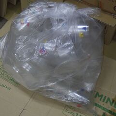 使用済み 昆虫（成虫、幼虫）飼育用各サイズカップ多数の画像