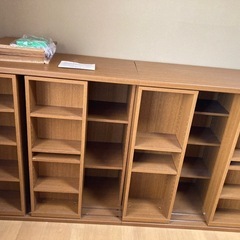 スライド書棚の画像