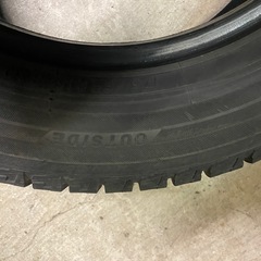 スタッドレスタイヤスイフト等の画像