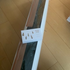 クリスマスツリー　オーナメント付きの画像