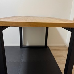 LOWYA テーブルの画像