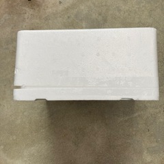 発泡スチロールの箱の画像
