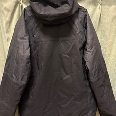 シンプルでカッコいい！オークリースノボウェアの画像