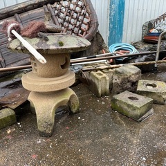 庭石 とうろう灯篭の画像