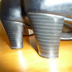 黒・Gabor ・22cm（UK2 1/2）の画像