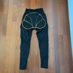 キッズ　スノボー　プロテクター　140の画像