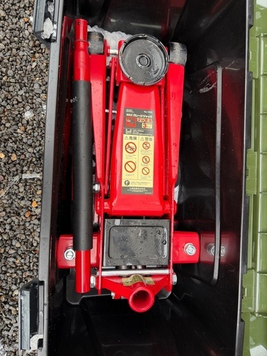 フロアジャッキ