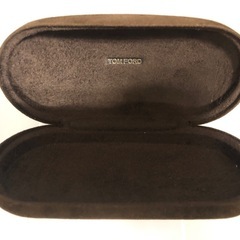 【11/9(日)受け渡し】美品TOM FORDのスエードメガネケース②の画像