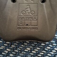 RSタイチのウェアに付属のプロテクターの画像