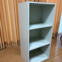 ３段カラーボックスの画像