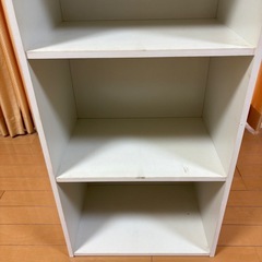 ３段カラーボックスの画像