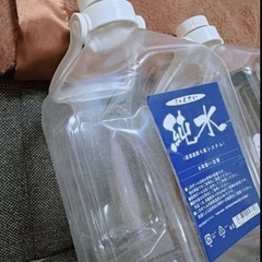 マルエツ無料純水サービス用のボトル×2個の画像
