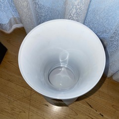 GLASS SOHKO ホワイト　陶器　花瓶 箱付き　handy craftの画像