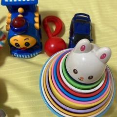 赤ちゃん向けおもちゃセットの画像
