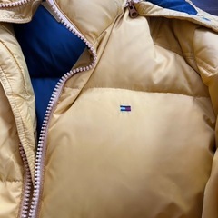 TOMMY HILFIGER トミーヒルフィガー ダウンの画像
