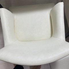 ダイニングテーブルの画像