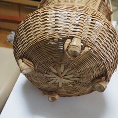 竹かご、２４x２２x４５、花活け、置物の画像