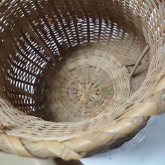 竹かご、２４x２２x４５、花活け、置物の画像