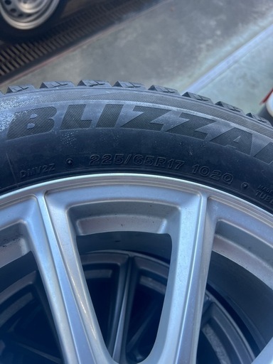 225/65R17マツダCX-5 スタードレス　タイヤ