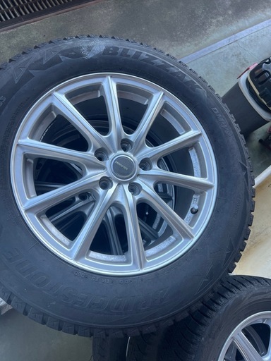 225/65R17マツダCX-5 スタードレス　タイヤ
