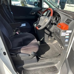 分割OK 自社ローンあり　平成21年式　走行10万キロ　車検2年付　修復歴なし　2400cc  Zプラチナセレクション　７人乗り　両側電動スライドドアの画像