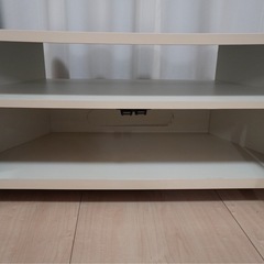 テレビボードの画像