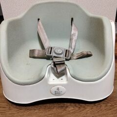 食事用　椅子　高さ調整ブースターチェア　西松屋の画像