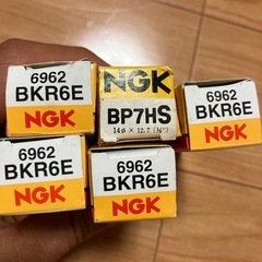 NGK BKR6E6962とBP7HSセット　スパークプラグ グリーンプラグ の画像