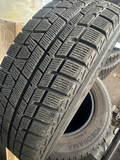195/65R15 スタッドレスYOKOHAMA山あり